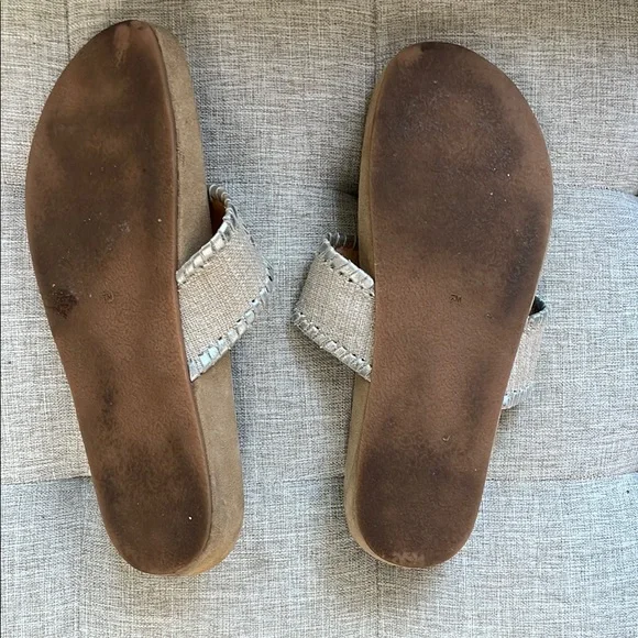 Jack Rogers Tan Sandals with Elegant Detailing size 7 - Picture 4 of 5